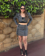 Load image into Gallery viewer, Edgy Blazer Skirt Set (Gray)
